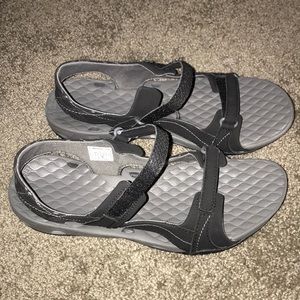 Brand new Columbia sandals